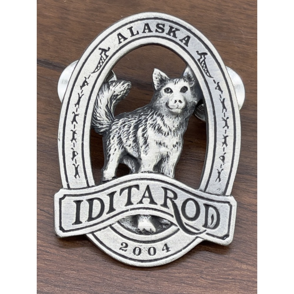 Vintage 2004 Iditarod Pin Alaska Sled‎ Dog Souvenir Husky Commemorative Race